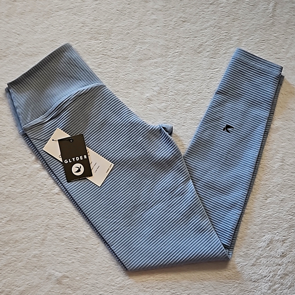 *NWT* Glyder Ribbed Metallic Leggings